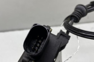 Serrure avant droit VOLKSWAGEN NEW BEETLE 1