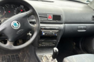 Cremaillere assistee SKODA OCTAVIA 1