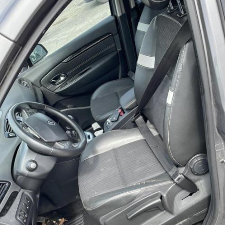 Custode arriere droit RENAULT GRAND SCENIC 3