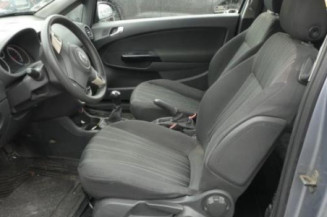Pare choc arriere OPEL CORSA D