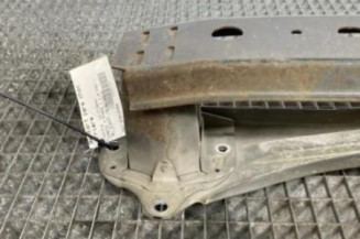 Renfort pare choc arriere (traverse) TOYOTA YARIS 3