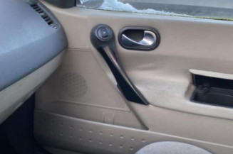 Pare choc arriere RENAULT MEGANE 2