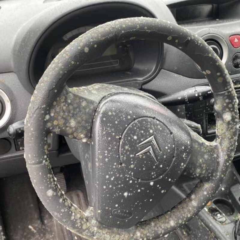 Pare choc arriere CITROEN C2 Photo n°7