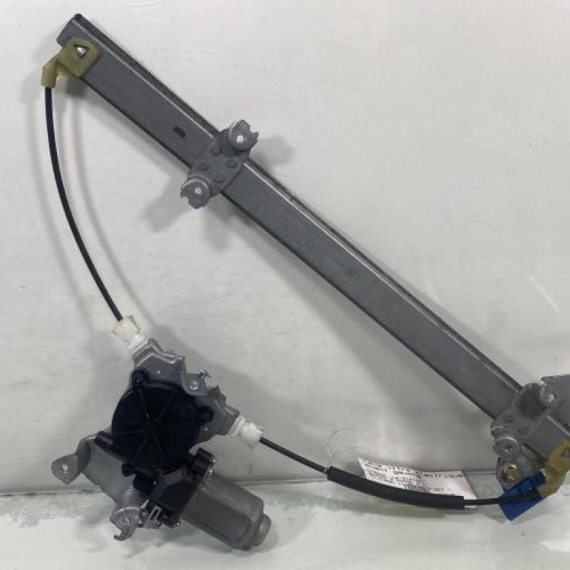 Leve vitre electrique avant gauche NISSAN ALMERA 2 Photo n°3