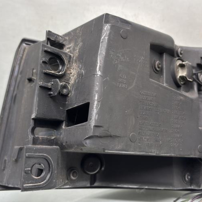Feu arriere principal gauche (feux) LAND ROVER RANGE ROVER 2 SPORT Photo n°4