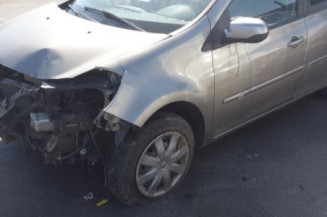 Renfort pare choc arriere (traverse) RENAULT CLIO 3