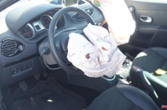 Renfort pare choc arriere (traverse) RENAULT CLIO 3