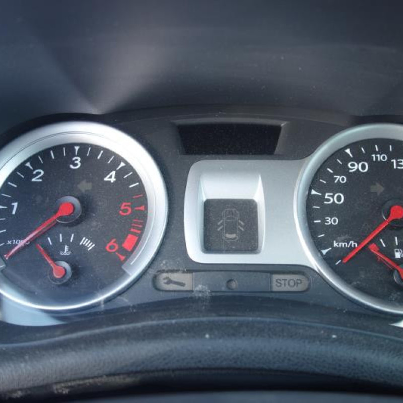 Renfort pare choc arriere (traverse) RENAULT CLIO 3 Photo n°13