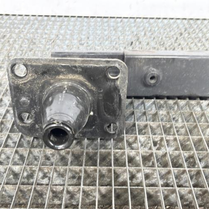 Renfort pare choc avant (traverse) PEUGEOT 5008 1 Photo n°5