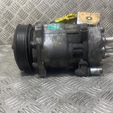 Compresseur clim CITROEN C8 Photo n°1