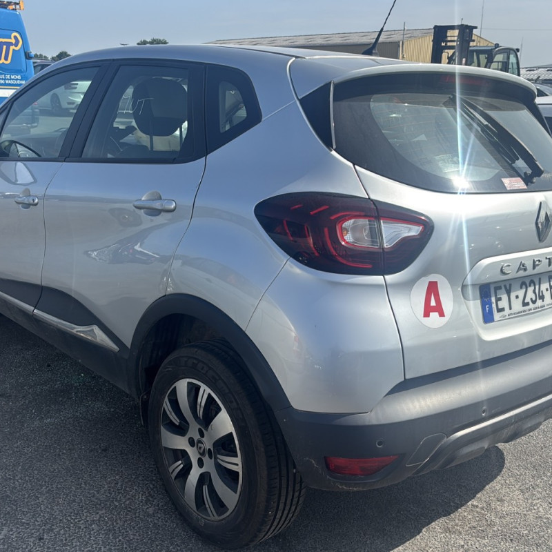 RENAULT CAPTUR 1 PHASE 2 1.5 BLUE DCI - 8V TURBO Photo n°4