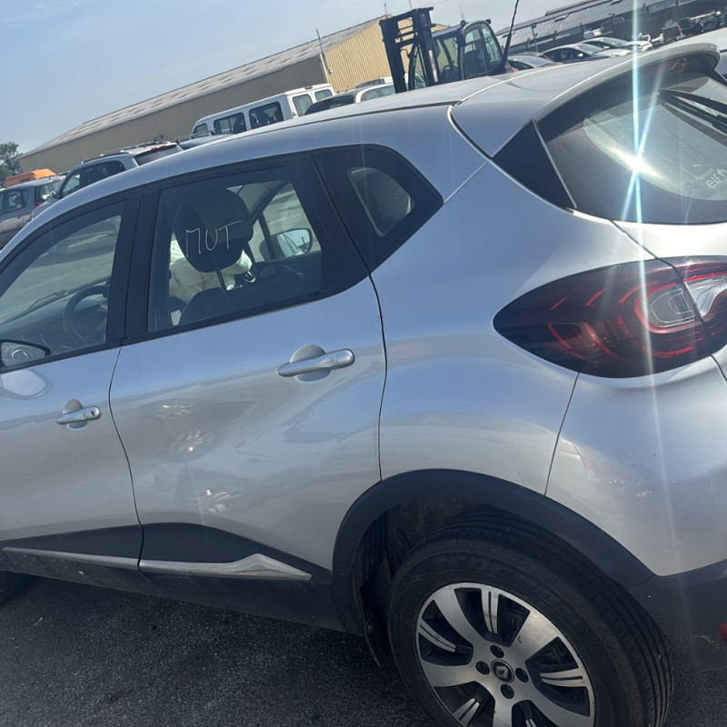 RENAULT CAPTUR 1 PHASE 2 1.5 BLUE DCI - 8V TURBO Photo n°6