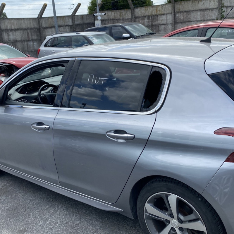 PEUGEOT 308 2 PHASE 2 1.2 PURETECH - 12V TURBO Photo n°18