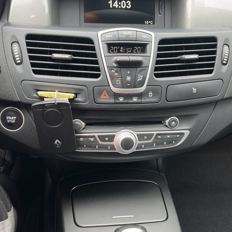 RENAULT LAGUNA 3 PHASE 2 2.0 DCI - 16V TURBO Photo n°9