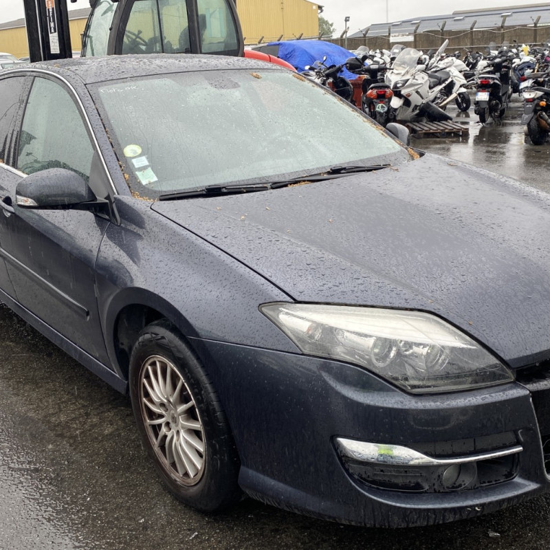 RENAULT LAGUNA 3 PHASE 2 2.0 DCI - 16V TURBO Photo n°13