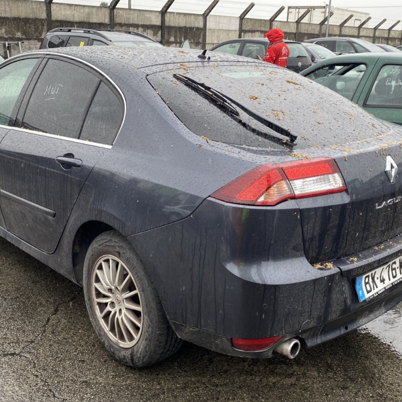 RENAULT LAGUNA 3 PHASE 2 2.0 DCI - 16V TURBO Photo n°15