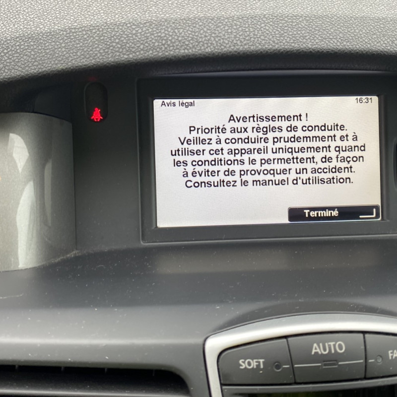 RENAULT LAGUNA 3 PHASE 2 2.0 DCI - 16V TURBO Photo n°30
