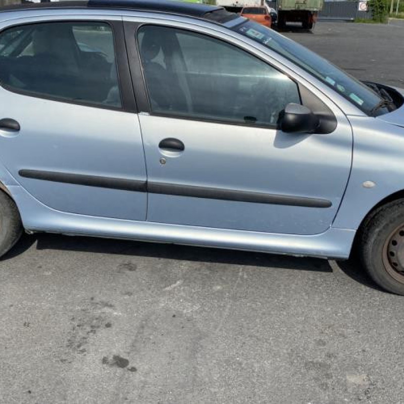 Pompe lave glace avant PEUGEOT 206 Photo n°8