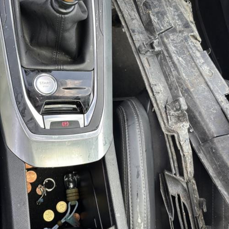 Interrupteur de leve vitre arriere droit PEUGEOT 308 2 Photo n°19