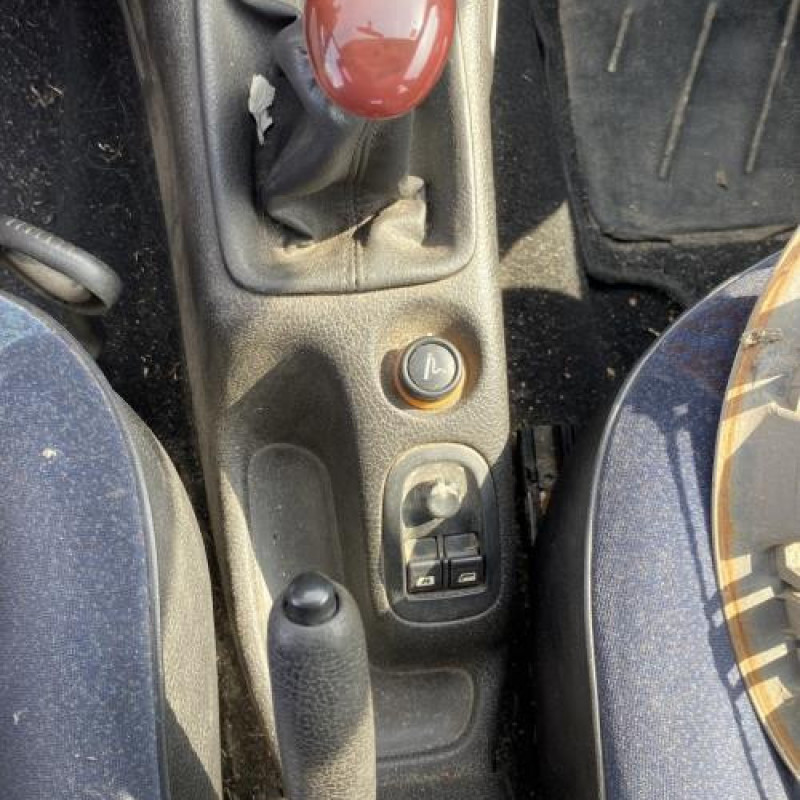 Bouchon de carburant PEUGEOT 206 Photo n°19