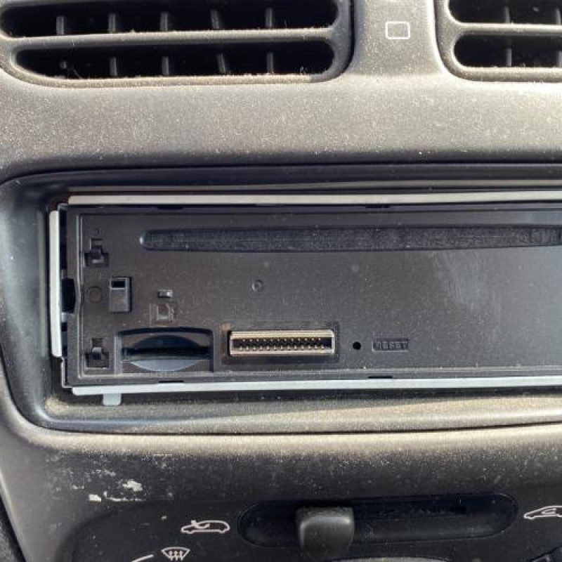 Air bag passager PEUGEOT 206 Photo n°17