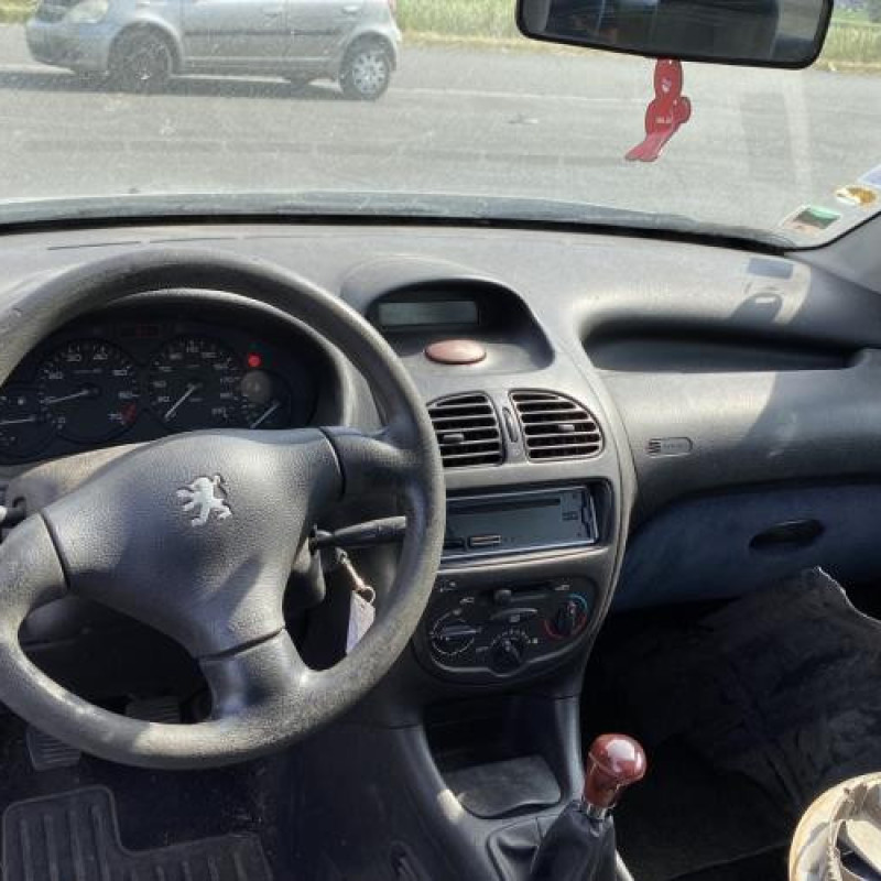 Pare boue arriere gauche PEUGEOT 206 Photo n°14