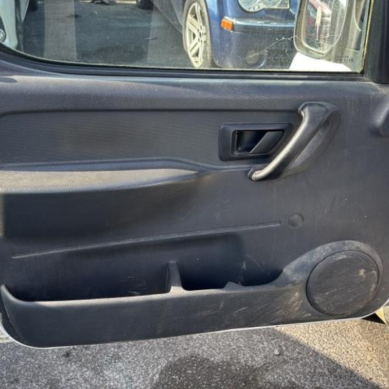 Vitre porte coffre droit PEUGEOT PARTNER 1 Photo n°9