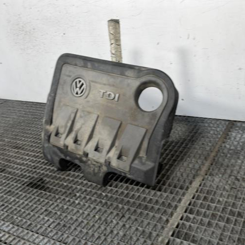 Cache moteur  VOLKSWAGEN TOURAN 2 Photo n°3