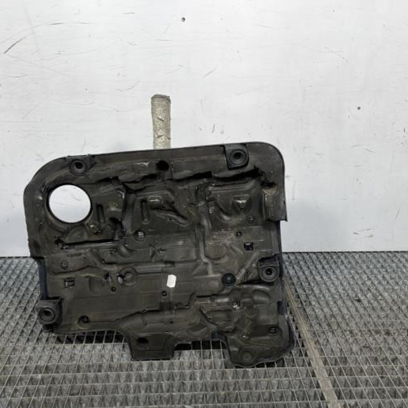 Cache moteur  VOLKSWAGEN TOURAN 2 Photo n°4