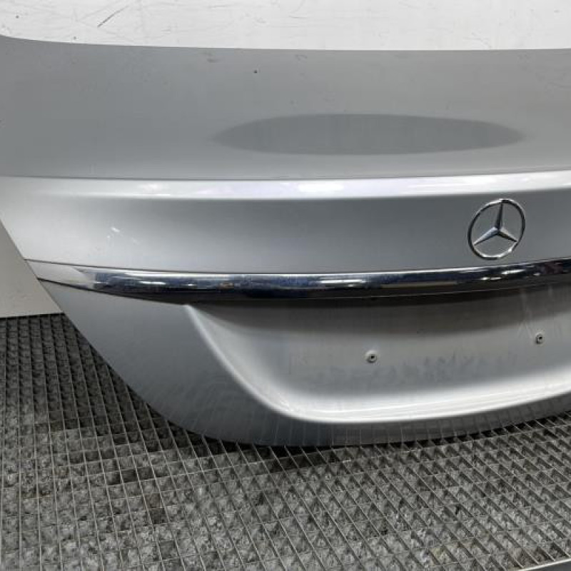 Malle/Hayon arriere MERCEDES CLASSE C 205 Photo n°5