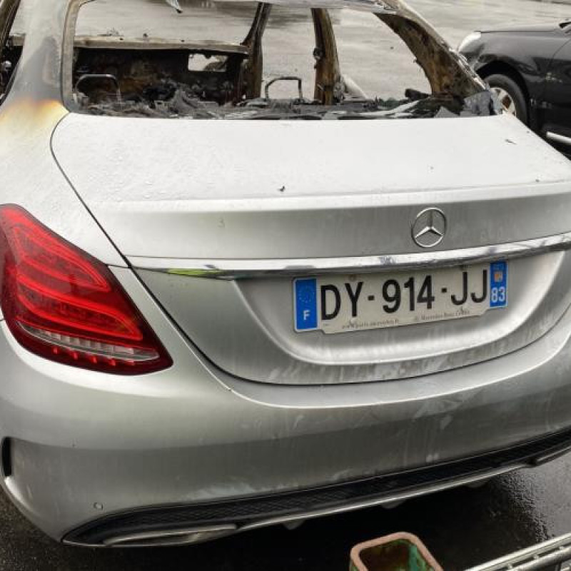 Malle/Hayon arriere MERCEDES CLASSE C 205 Photo n°13