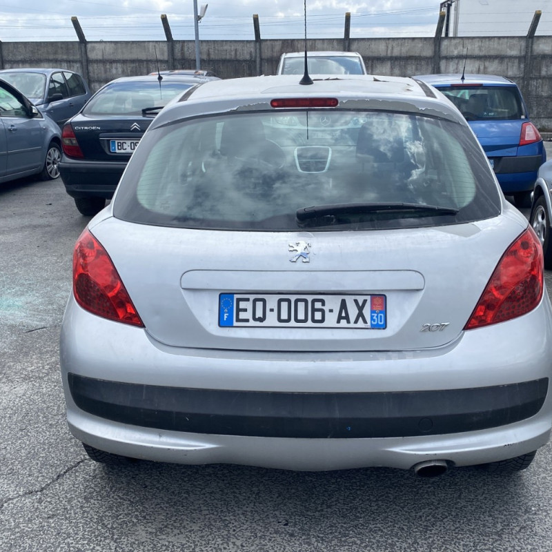 PEUGEOT 207 PHASE 1 1.4 VTI - 16V Photo n°5