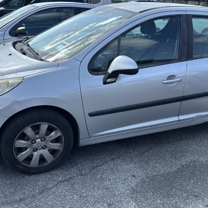 PEUGEOT 207 PHASE 1 1.4 VTI - 16V Photo n°17