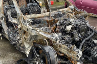Pare boue arriere droit MERCEDES CLASSE C 205