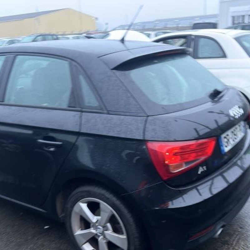 Vitre arriere gauche AUDI A1 1 Photo n°10