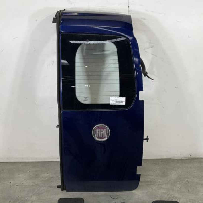 Porte de coffre droit FIAT FIORINO 3 Photo n°1
