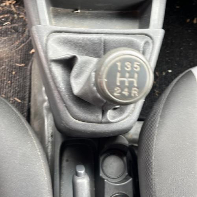 Renfort pare choc arriere (traverse) FIAT FIORINO 3 Photo n°6
