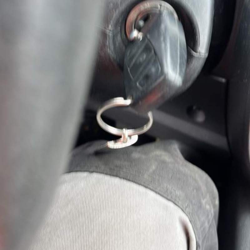 Renfort pare choc arriere (traverse) FIAT FIORINO 3 Photo n°9
