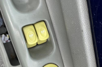 Porte avant gauche RENAULT TWINGO 1