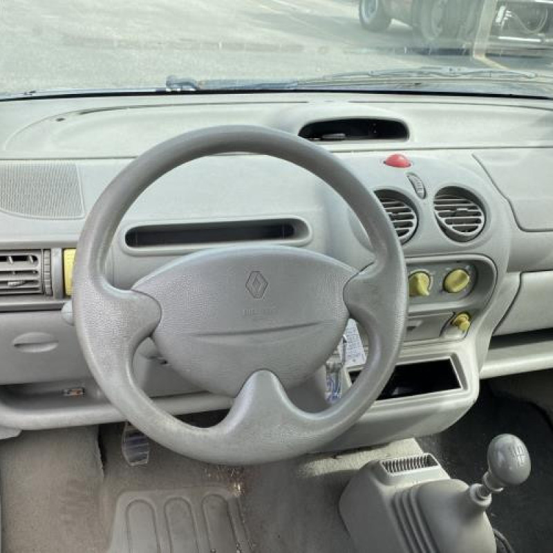 Porte avant gauche RENAULT TWINGO 1 Photo n°16