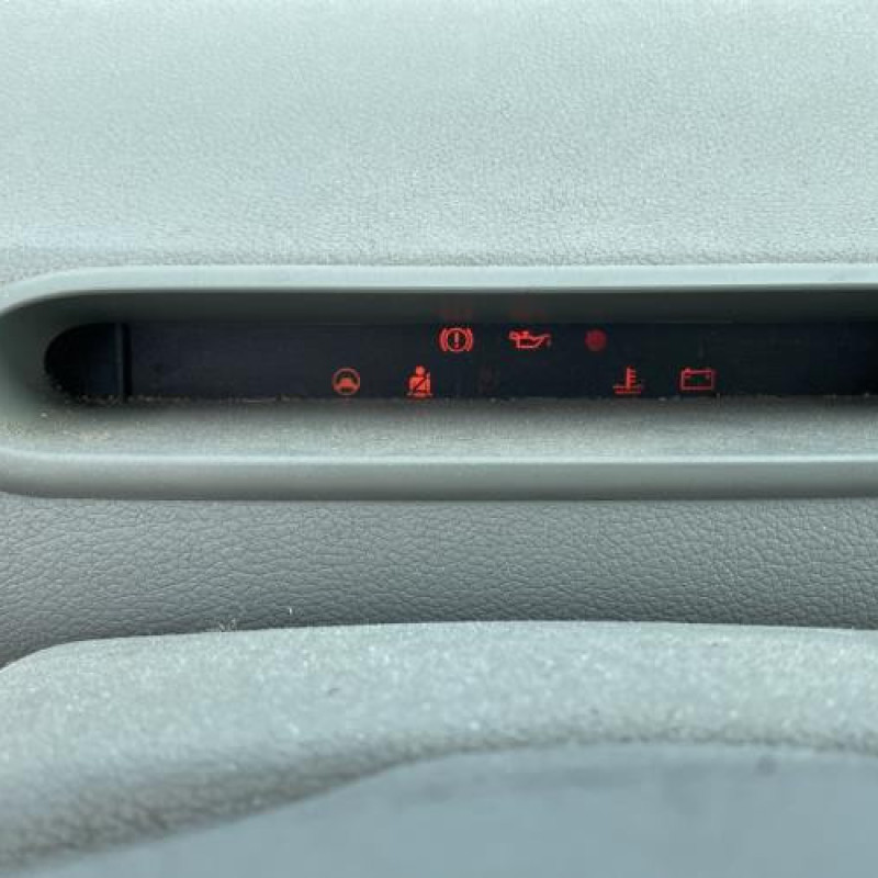 Porte avant gauche RENAULT TWINGO 1 Photo n°19