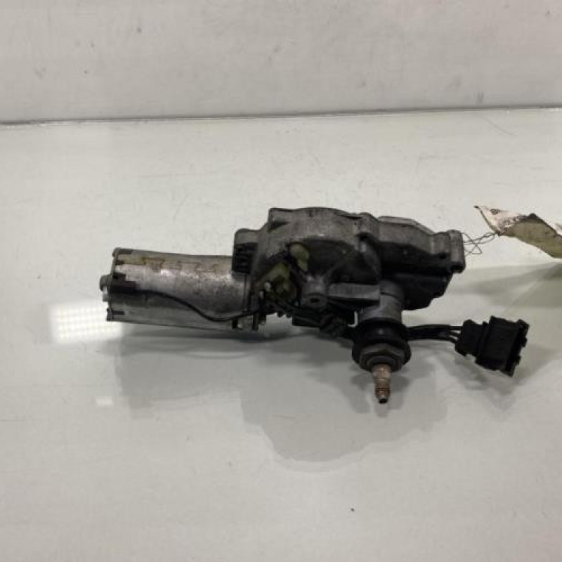 Moteur essuie glace arriere VOLKSWAGEN GOLF 3 Photo n°1