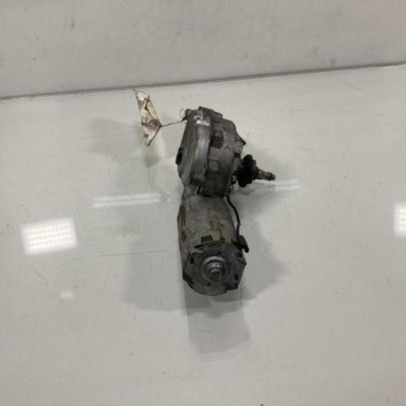 Moteur essuie glace arriere VOLKSWAGEN GOLF 3 Photo n°3