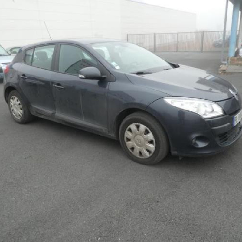 Renfort pare choc arriere (traverse) RENAULT MEGANE 3 Photo n°5