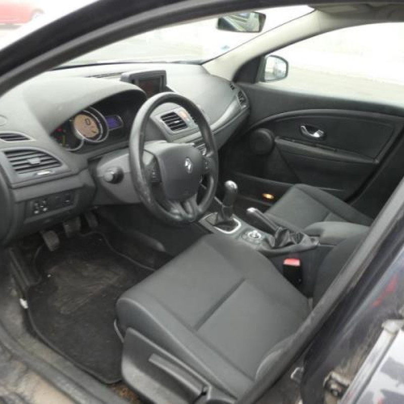 Renfort pare choc arriere (traverse) RENAULT MEGANE 3 Photo n°6