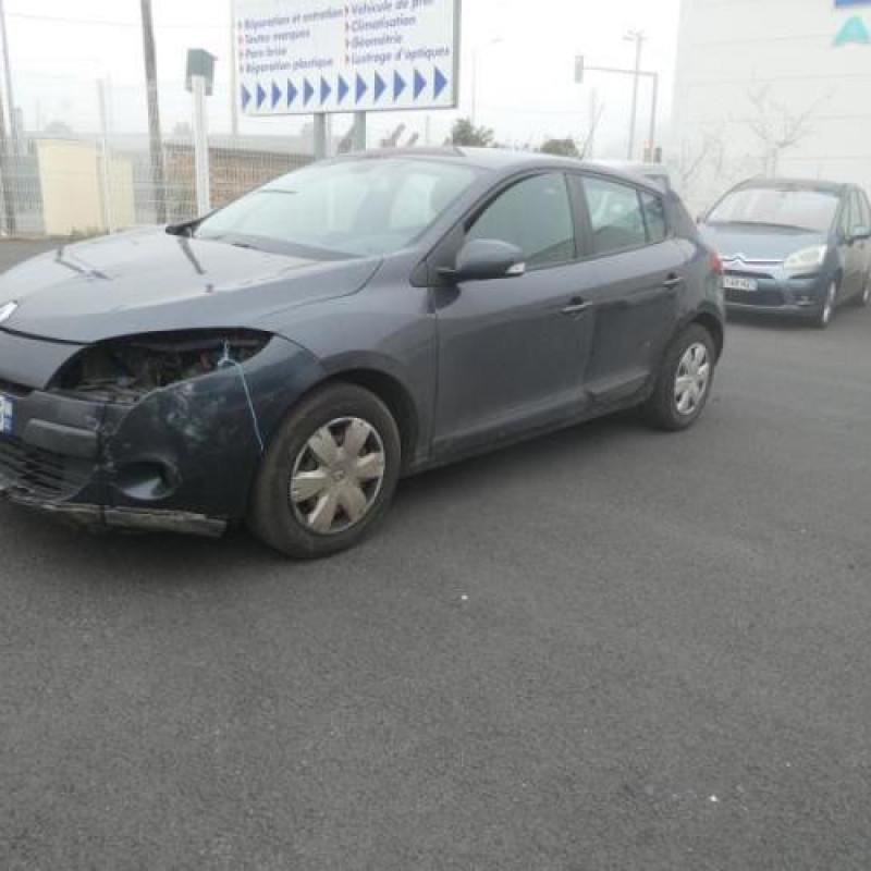 Renfort pare choc arriere (traverse) RENAULT MEGANE 3 Photo n°11
