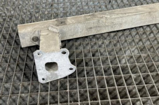 Renfort pare choc avant (traverse) TOYOTA PRIUS 4