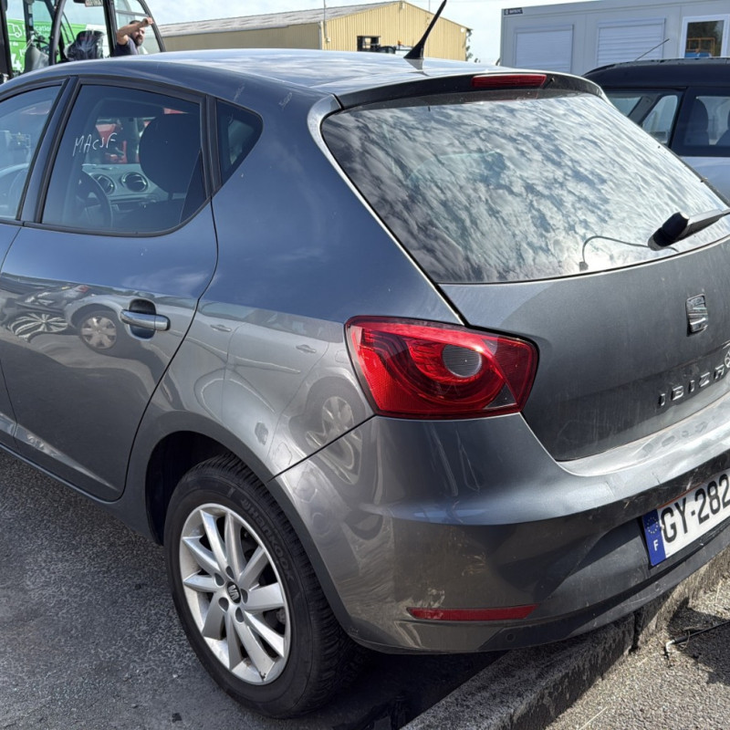 SEAT IBIZA 4 PHASE 2 1.6 TDI - 16V TURBO Photo n°16