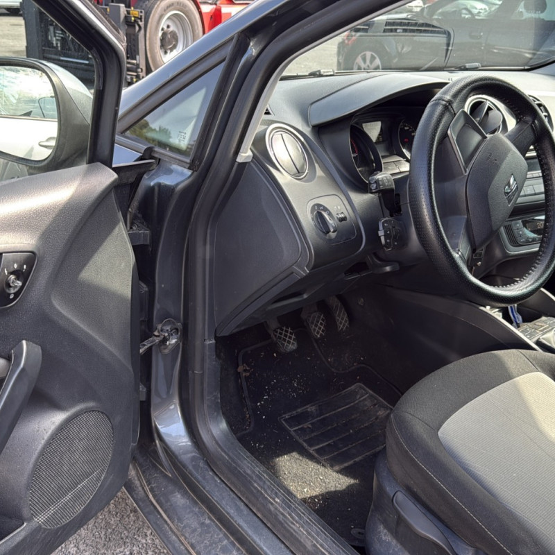 SEAT IBIZA 4 PHASE 2 1.6 TDI - 16V TURBO Photo n°21