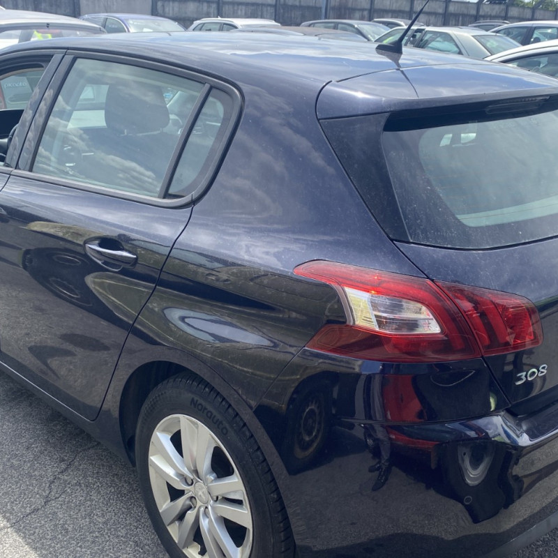 PEUGEOT 308 2 PHASE 1 1.6 HDI - 8V TURBO Photo n°15